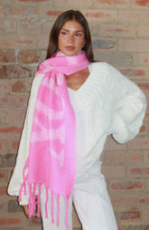 Warm Hug Scarf Candy Pink